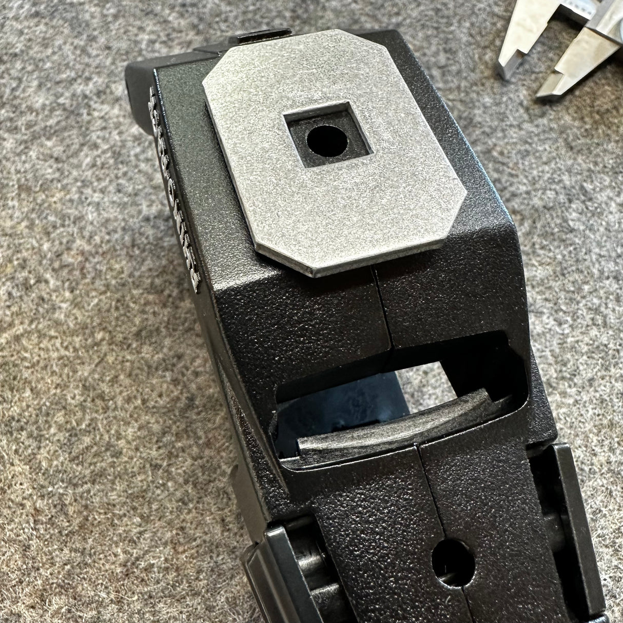 Universal Rhino-Rack "Stow It" Shovel Mounts (RSIT2)