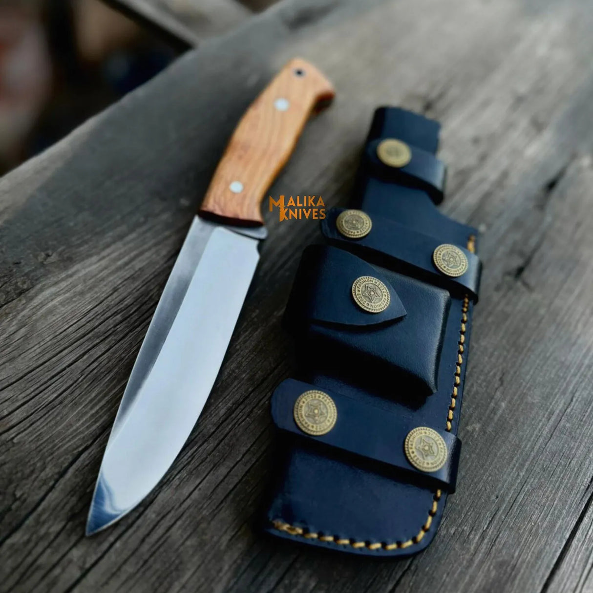 D2 Bushcraft Hunting Knife Walnut Handle